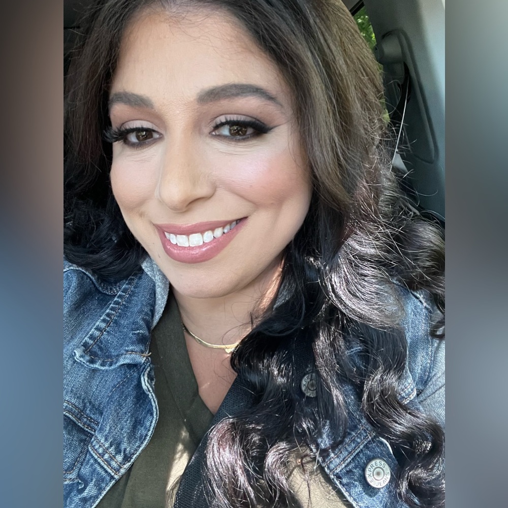 Meet your Posher, Priscilla